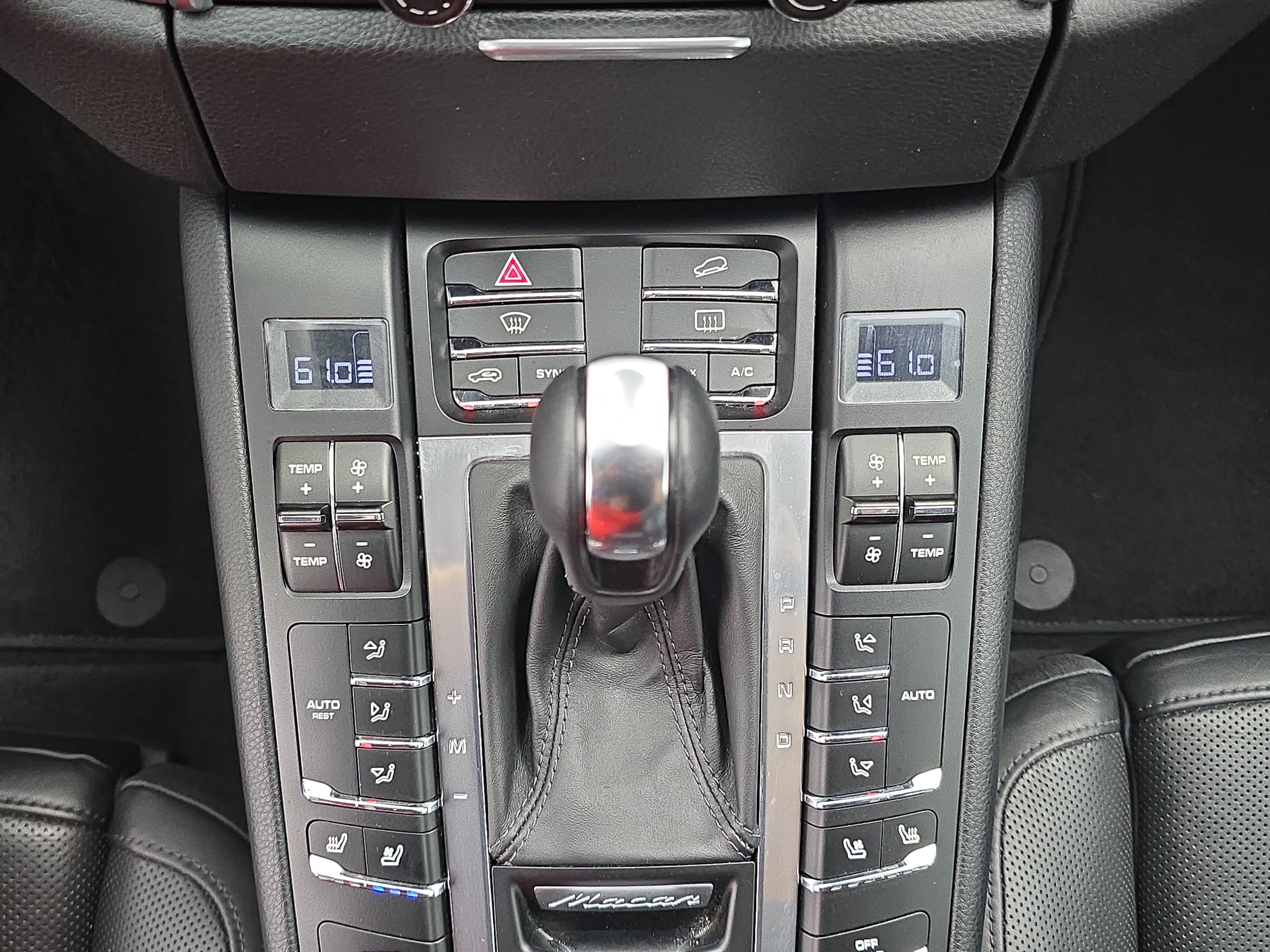 Certified 2016 Porsche Macan S AWD/4WD image 23