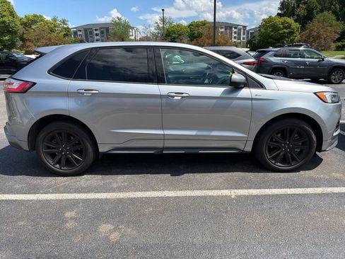 Used 2021 Ford Edge ST-Line w/ Class II Trailer Tow Package AWD/4WD image 4