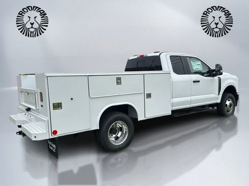 New 2026 Ford F350 XL w/ XL Chrome Package AWD/4WD image 5