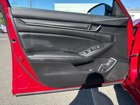 Used 2022 Honda Accord Sport image 16