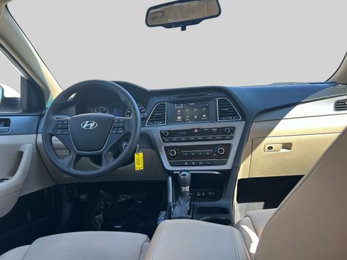 Used 2016 Hyundai Sonata SE image 15