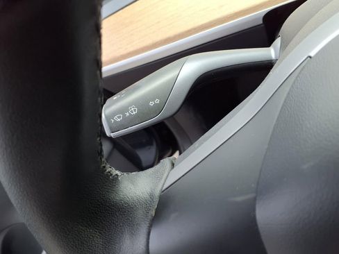 Used 2020 Tesla Model 3 Standard Range Plus RWD image 25
