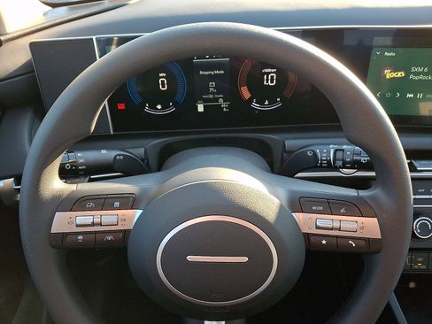 New 2026 Hyundai Tucson SE image 9