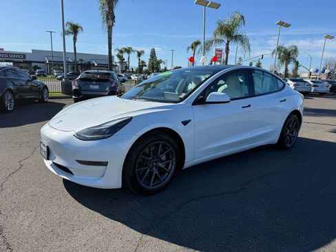 Used 2022 Tesla Model 3 Long Range image 3