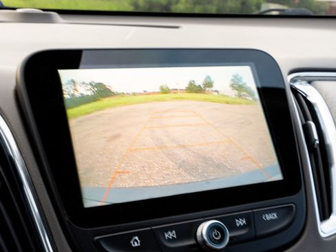 Used 2018 Chevrolet Malibu LT FWD image 22