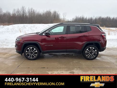 Used 2022 Jeep Compass Limited image 7
