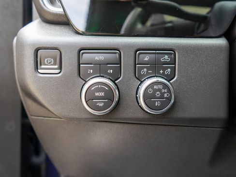 Used 2023 GMC Sierra 1500 SLT w/ SLT Convenience Package image 20