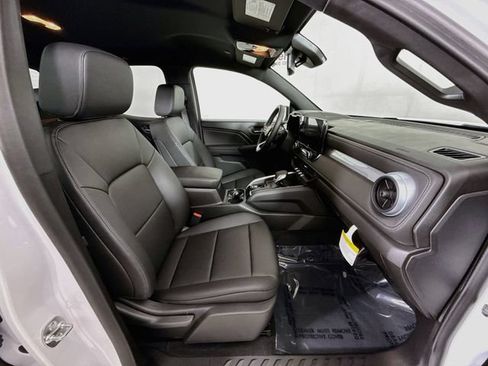 Used 2025 Chevrolet Colorado LT w/ LT Convenience Package RWD image 29