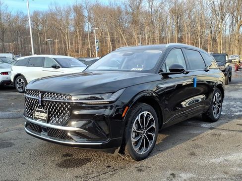 New 2026 Lincoln Nautilus Reserve image 3