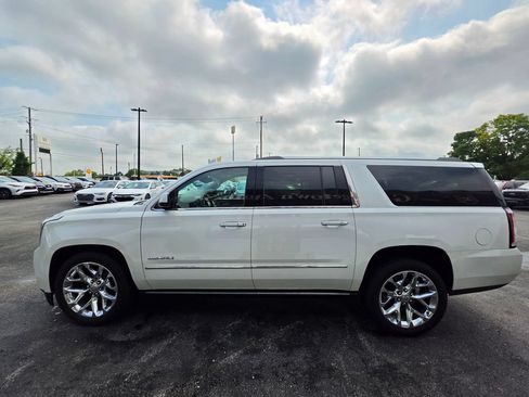 Used 2017 GMC Yukon XL Denali w/ Open Road Package AWD/4WD image 34