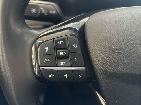 Used 2022 Ford Escape SEL w/ Technology Package AWD/4WD image 18