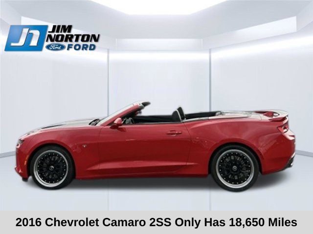 Used 2016 Chevrolet Camaro SS RWD image 8