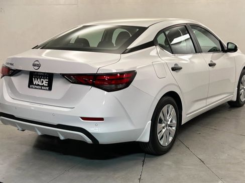 Used 2025 Nissan Sentra S FWD image 5