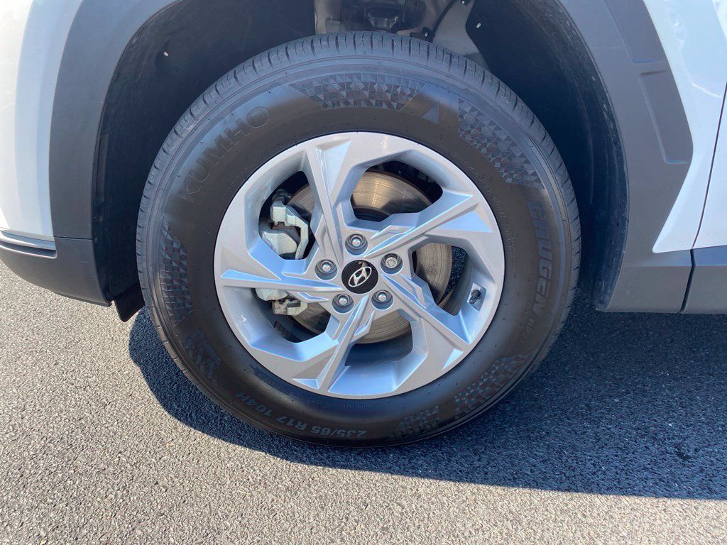 Certified 2024 Hyundai Tucson SE AWD/4WD image 9
