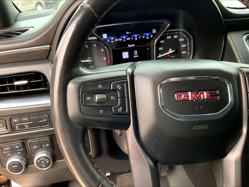Used 2021 GMC Yukon XL AT4 w/ AT4 Premium Package AWD/4WD image 22