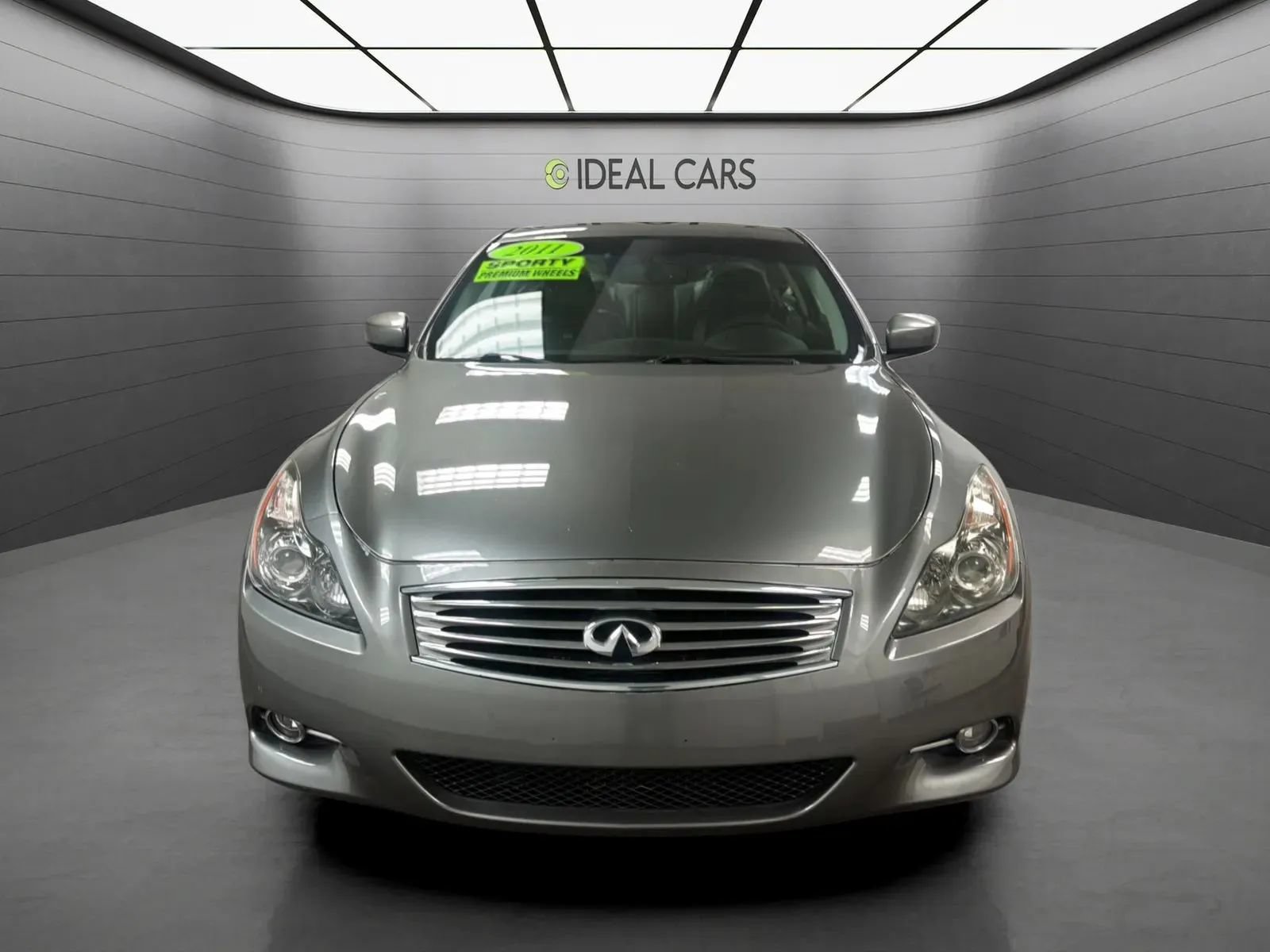 Used 2011 INFINITI G37 Journey w/ Premium Pkg RWD image 2