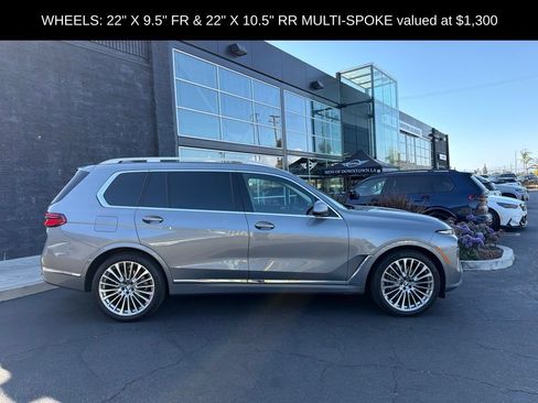 Used 2026 BMW X7 xDrive40i w/ Premium Package AWD/4WD image 4
