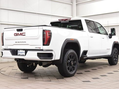 Used 2024 GMC Sierra 2500 AT4 w/ AT4 Premium Plus Package AWD/4WD image 8