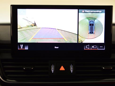 Used 2023 Audi SQ5 Premium Plus w/ Premium Plus Package image 33