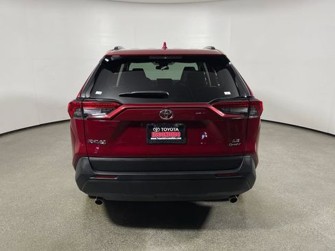 Certified 2025 Toyota RAV4 LE AWD/4WD image 4