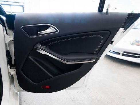 Used 2016 Mercedes-Benz CLA 250 4MATIC image 22