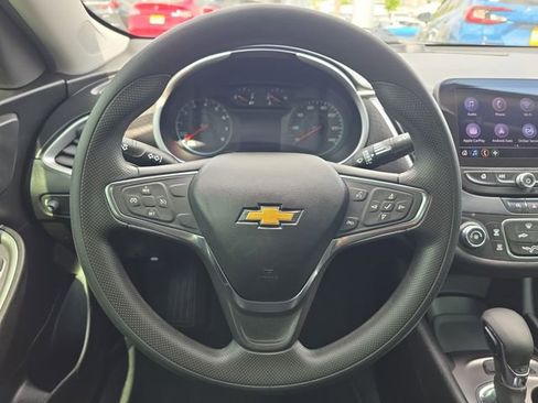 Used 2021 Chevrolet Malibu LS FWD image 15