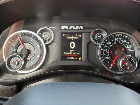 Used 2024 RAM 2500 Big Horn w/ Off Road Package AWD/4WD image 18