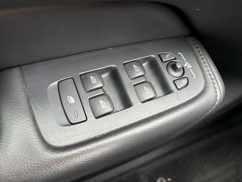 Used 2023 Volvo XC60 B5 Core w/ Climate Package image 28