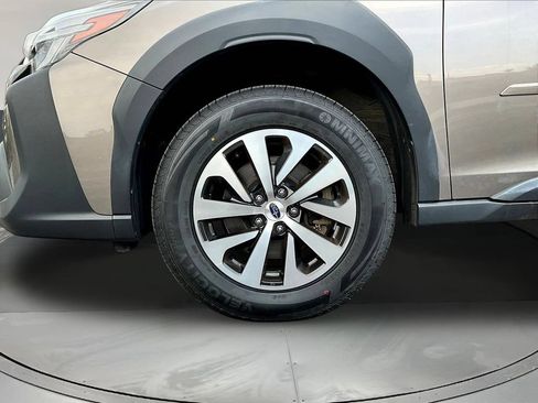 Used 2024 Subaru Outback Premium AWD/4WD image 36