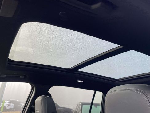 Used 2025 Buick Enclave Avenir w/ Super Cruise Package image 10