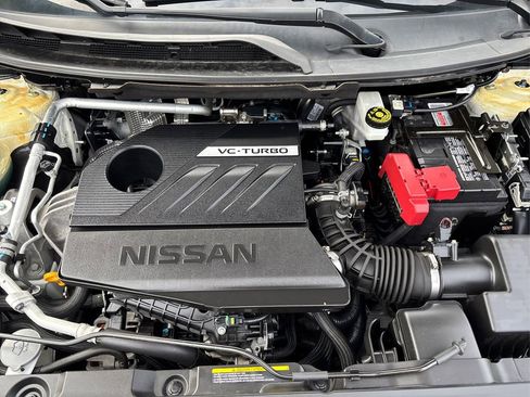 Used 2023 Nissan Rogue S image 13