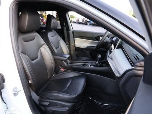 Used 2025 Jeep Compass Limited AWD/4WD image 28