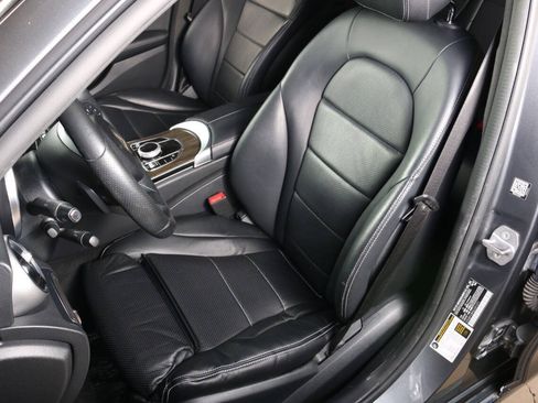Used 2018 Mercedes-Benz C 300 Sedan image 26