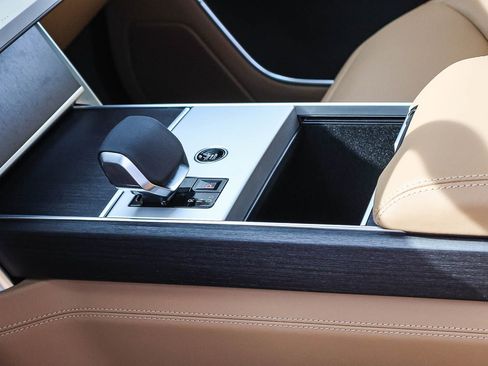 New 2026 Land Rover Range Rover SE image 31