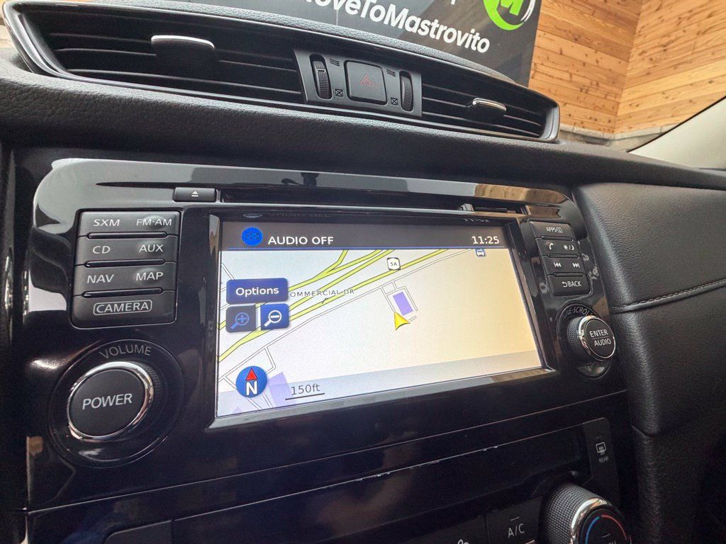 Used 2017 Nissan Rogue SV AWD/4WD image 36