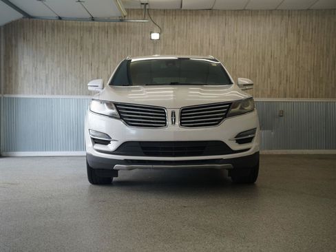 Used 2017 Lincoln MKC Reserve w/ Lincoln MKC Climate Package FWD image 2