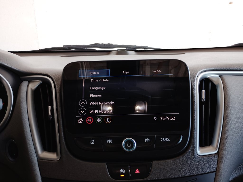 Used 2020 Chevrolet Malibu LS FWD image 33