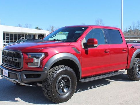Used 2018 Ford F150 Raptor w/ Equipment Group 802A Luxury image 2