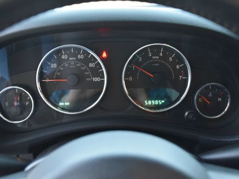 Used 2016 Jeep Wrangler Rubicon AWD/4WD image 29