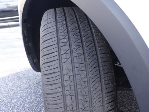 Used 2025 Kia Telluride EX image 43