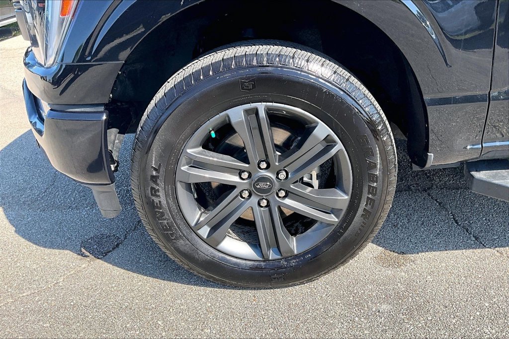 Used 2023 Ford F150 Lariat w/ Equipment Group 502A High AWD/4WD image 8