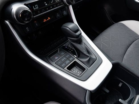 Used 2025 Toyota RAV4 XLE w/ Convenience Package image 17