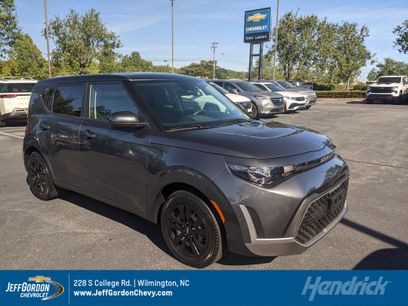 Used 2023 Kia Soul LX