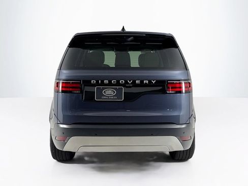 Used 2024 Land Rover Discovery S AWD/4WD image 4