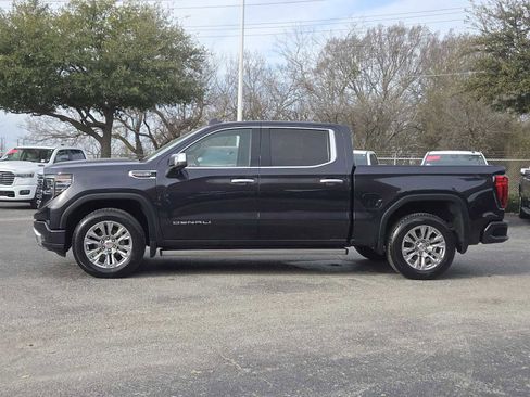 Certified 2022 GMC Sierra 1500 Denali image 5