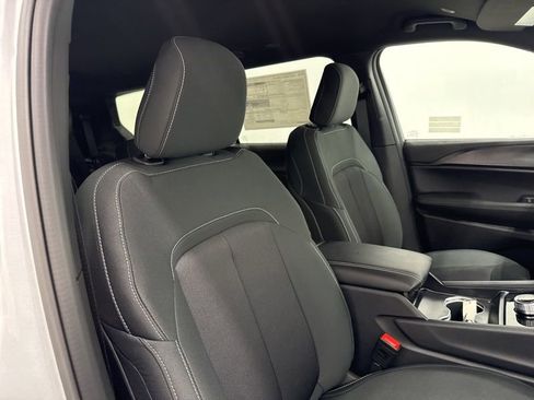 New 2026 Jeep Grand Cherokee L Laredo AWD/4WD image 14