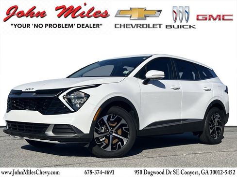 Used 2023 Kia Sportage EX image 1