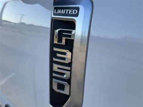 Used 2020 Ford F350 Limited image 10