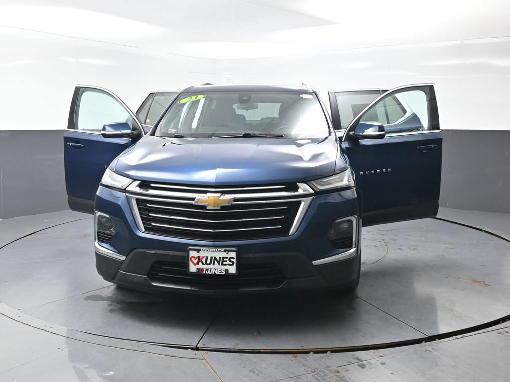 Used 2023 Chevrolet Traverse LT w/ LPO, Floor Liner Package AWD/4WD image 61