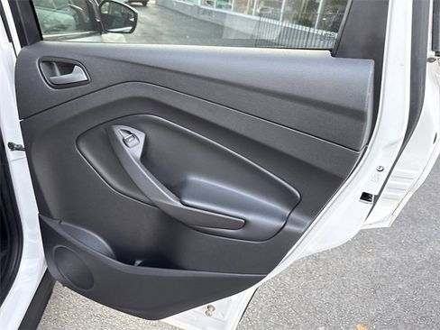 Used 2019 Ford Escape SEL image 30